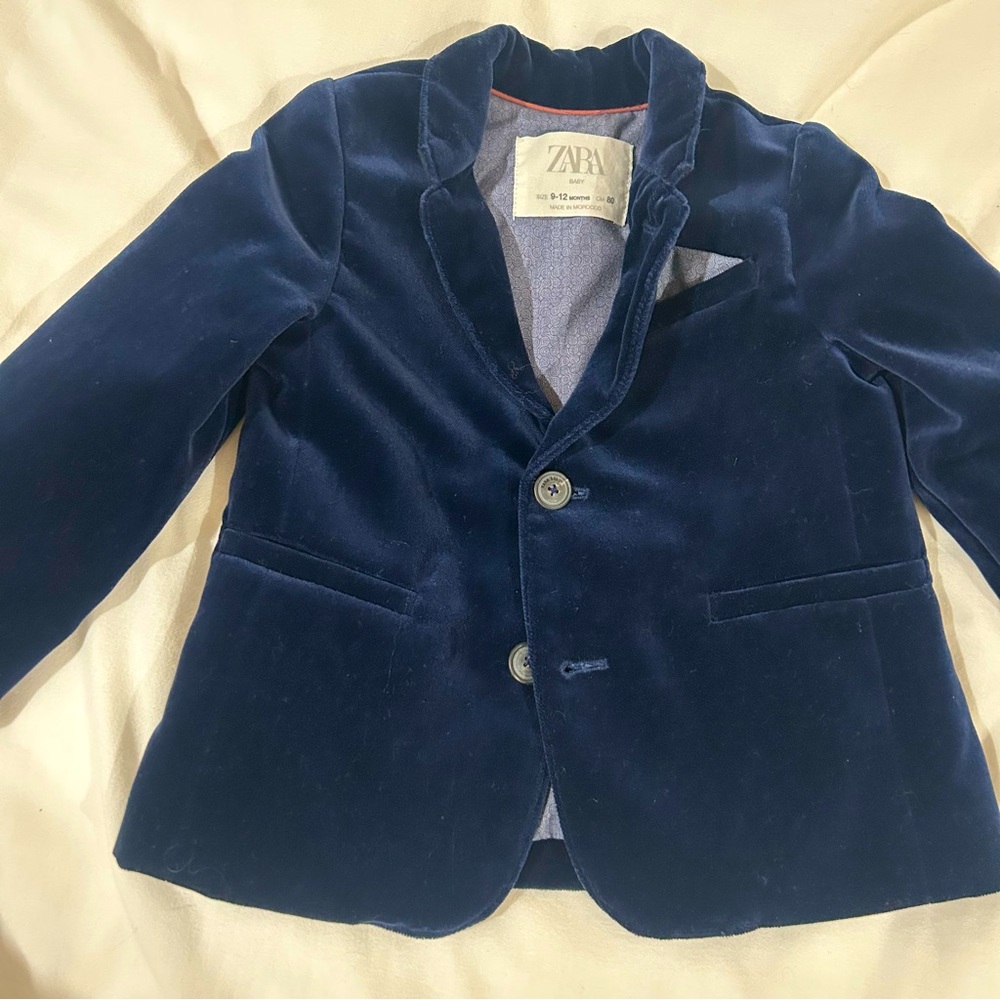 Zara: baby boy velvet blazer